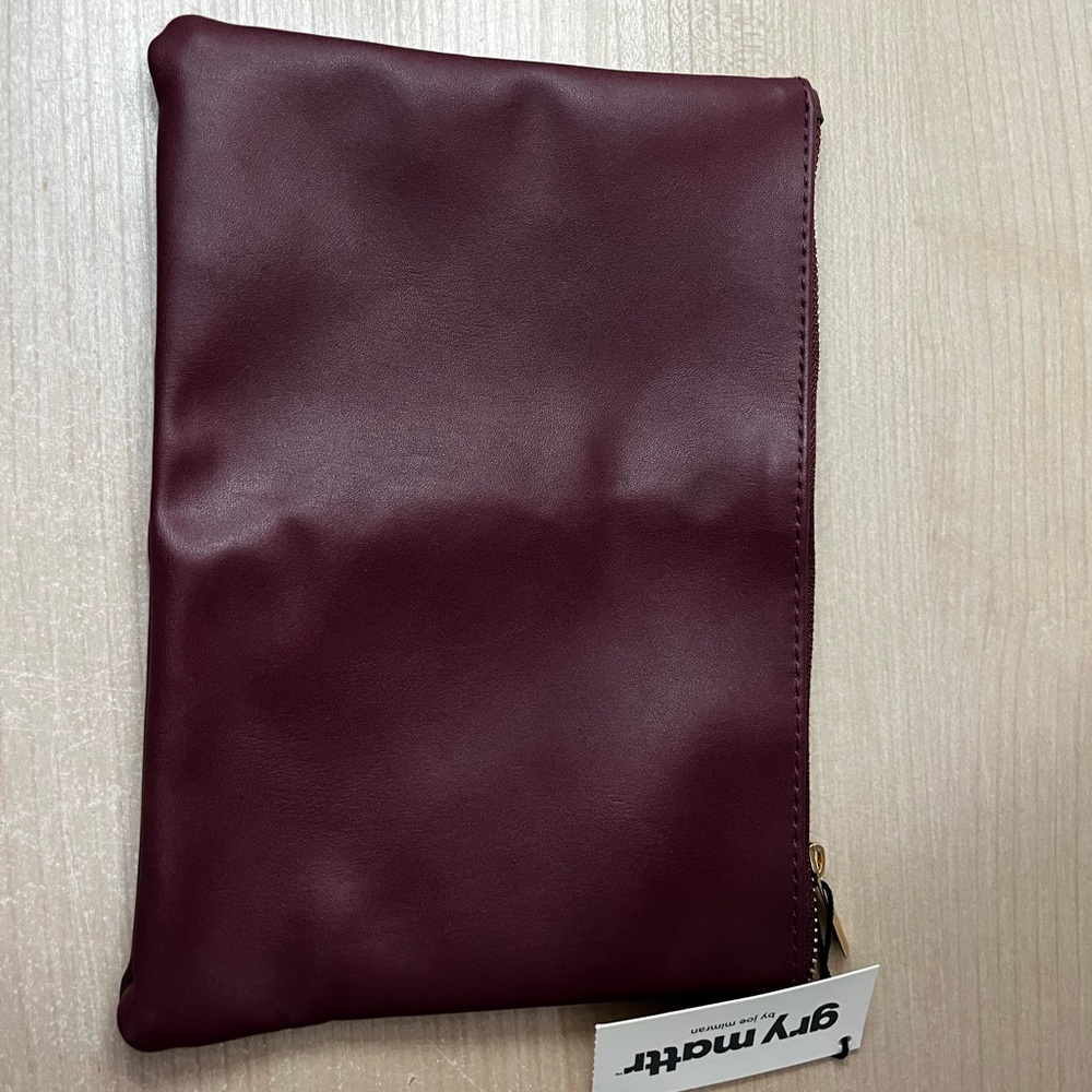 NWT Gry Mattr Burgundy Zip Up Bag